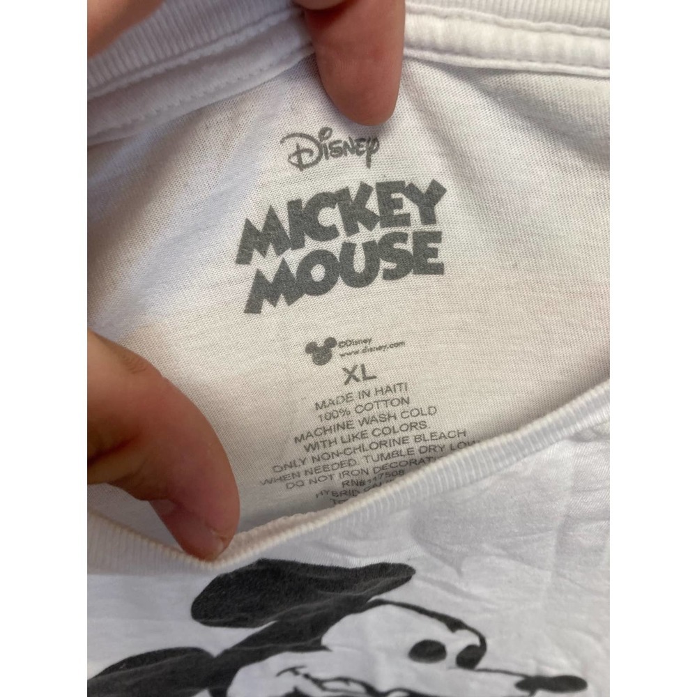 Disney Mickey Mouse Woman’s Shirt Size XL - Picture 2 of 3
